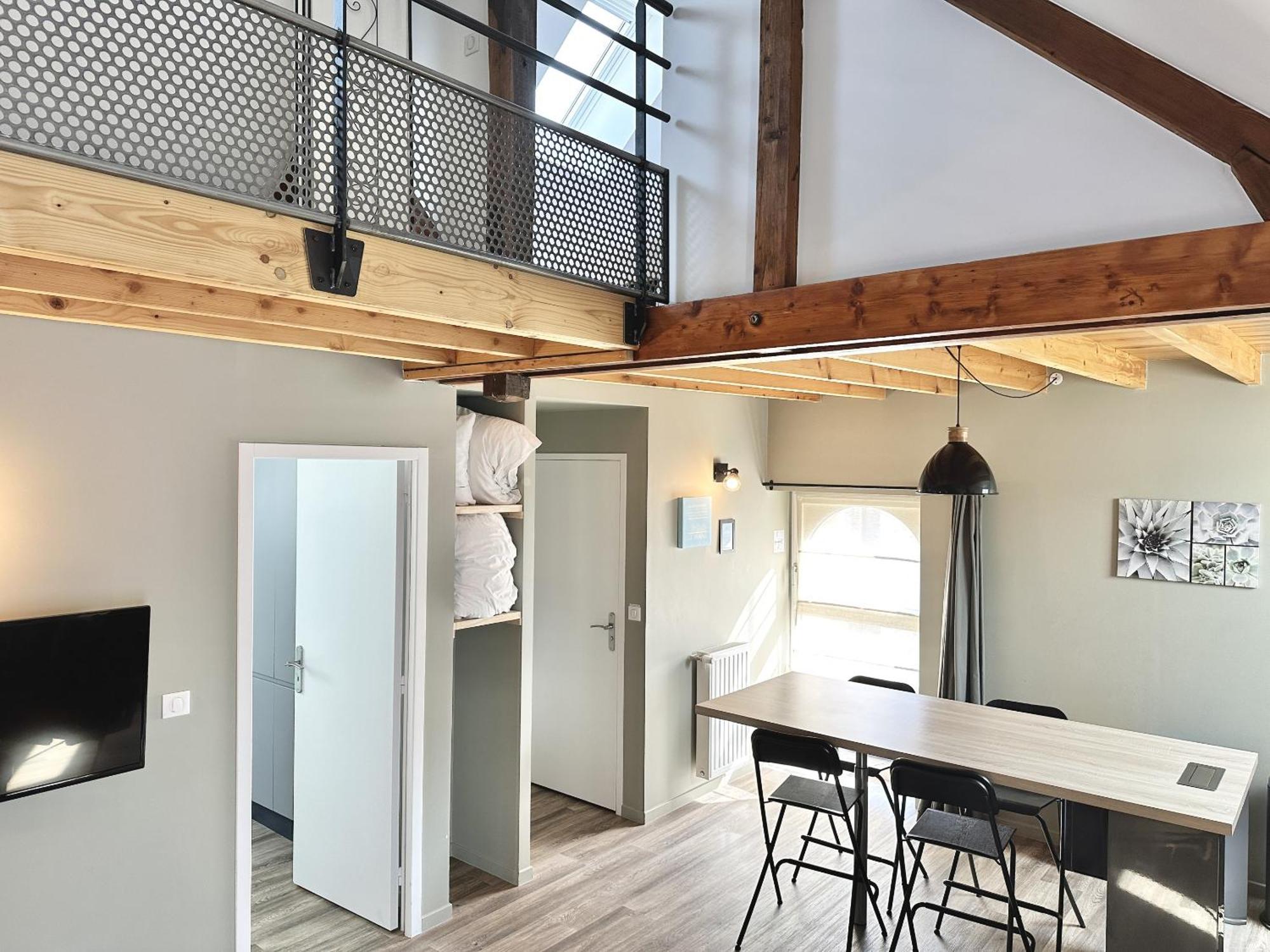 Apartmán Le Patio De Loiseau Le Mans Exteriér fotografie